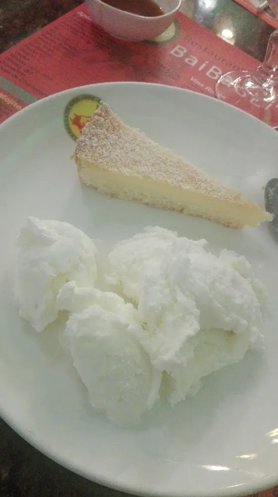 Tarta Y Helado de Coco